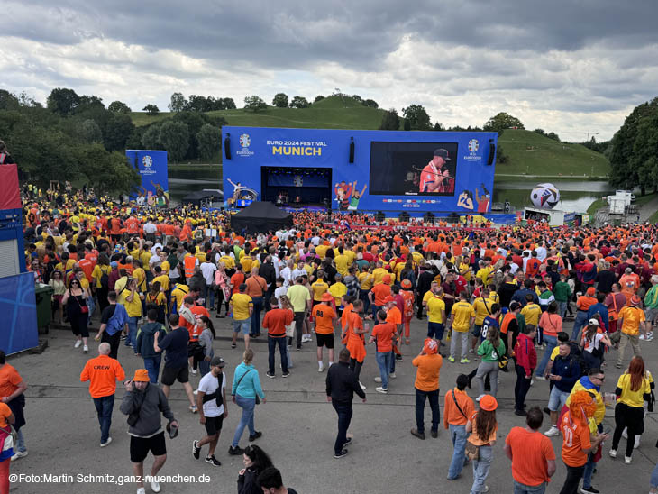 24079dutch-fanwalk072