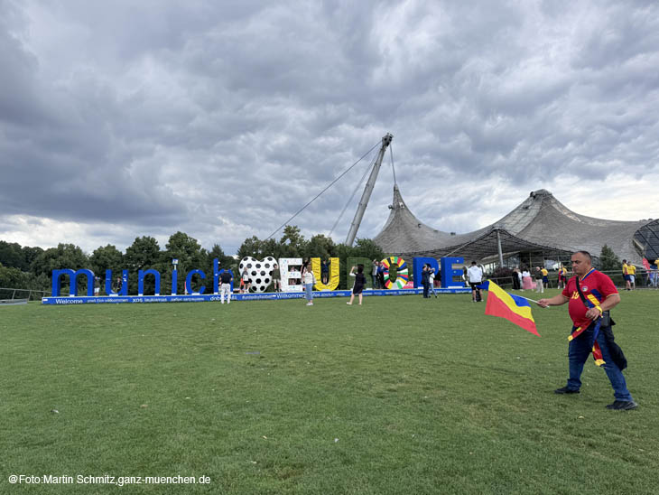 24079dutch-fanwalk077