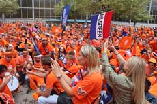 24079dutch-fanwalk009