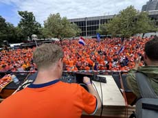 24079dutch-fanwalk010