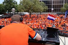 24079dutch-fanwalk011