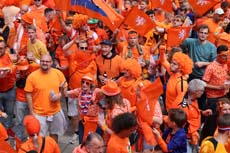 24079dutch-fanwalk013