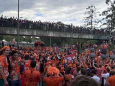 24079dutch-fanwalk046