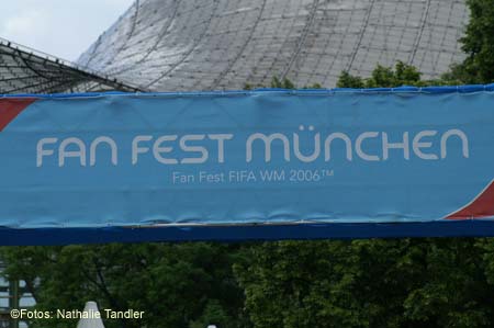 060607fan_fest_schild02