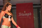 060607triumph_dessous105