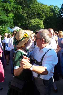 kocherlball03_1_0030