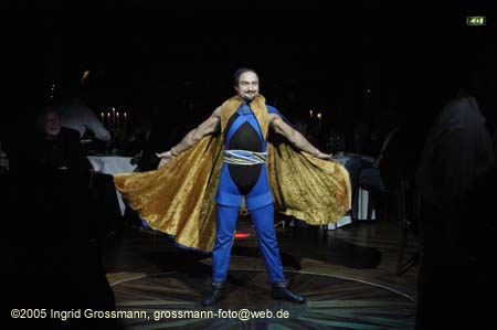 051108palazzo_lilalu51