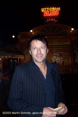 051027palazzo_prem021