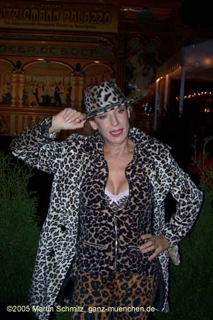 051027palazzo_prem061