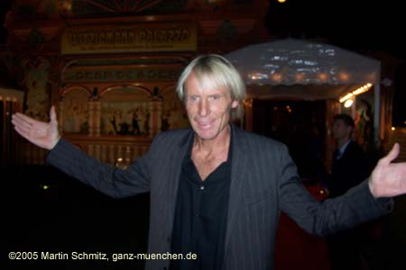 051027palazzo_prem080