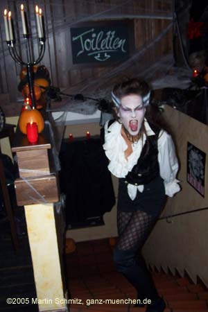 051031halloween_bachm18