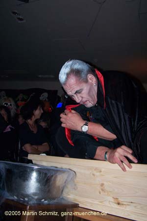 051031halloween_bachm71