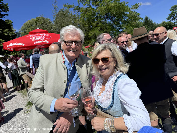 Marianne und Michael Hartl beim Almauftrieb Summer Edition 2024 auf Gut Kaltenbrunn 240616almauftrieb035.jpg (©Foto. Martin Schmitz)