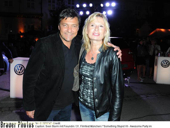 130704something_stupid24