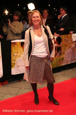 061011crowe_premiere28