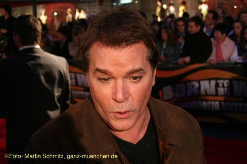 070402a_ray_liotta06