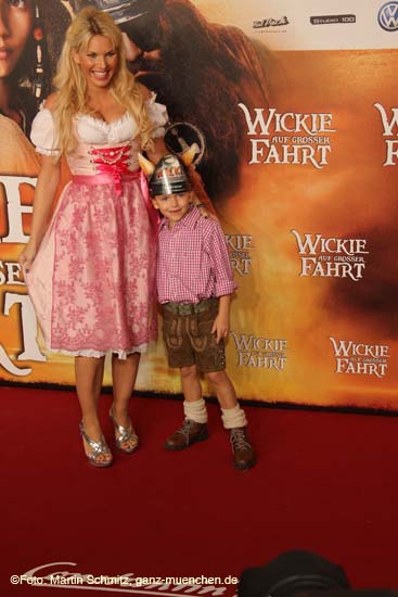 110925wickie_premiere003