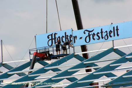 050722wiesn_hacker08