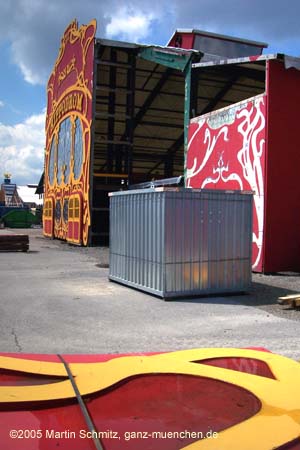 050804aufbau_hippodrom01