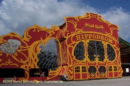 050804aufbau_hippodrom02