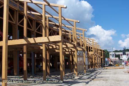 050804aufbau_weinzelt06