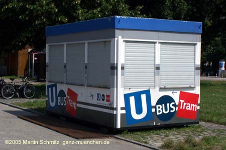 050818wiesnaufbau_mvv