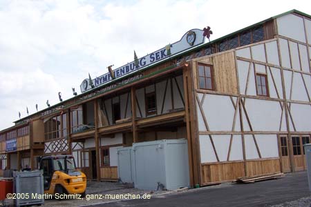 050824wiesnaufbau011