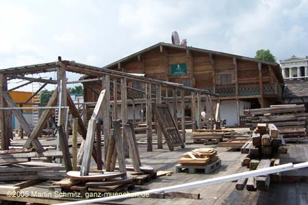 050824wiesnaufbau018