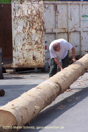 050824wiesnaufbau019