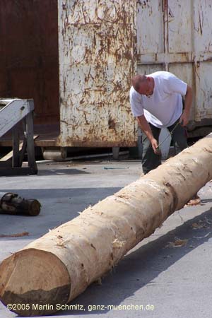 050824wiesnaufbau020