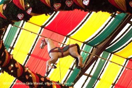 050829wiesnaufbau_hi#497211