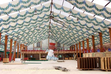 050829wiesnaufbau_hofbr1