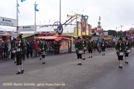 050918ms_trachtenzug070