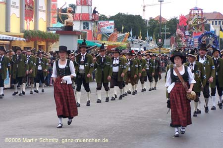 050918ms_trachtenzug071