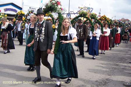 050918ms_trachtenzug200
