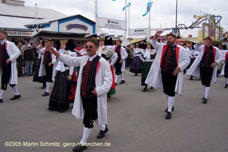 050918ms_trachtenzug240