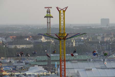 060924wiesn_paulskirche13