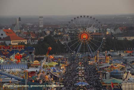 060924wiesn_paulskirche35
