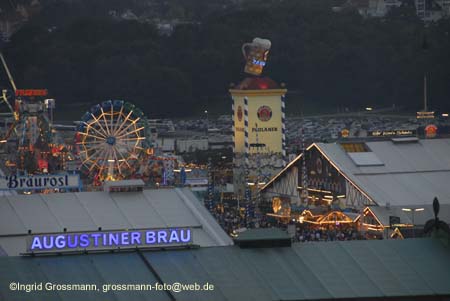 060924wiesn_paulskirche50