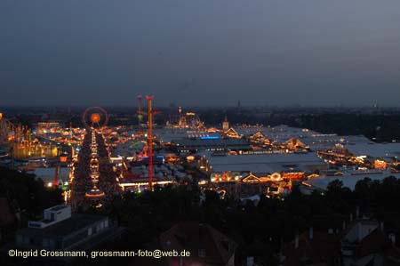 060924wiesn_paulskirche63