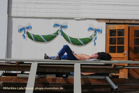 060823wiesnaufbau_mlm064