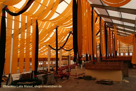 060823wiesnaufbau_mlm066