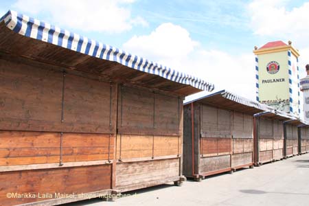 060823wiesnaufbau_mlm076