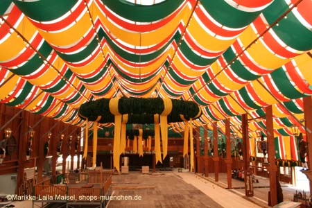 060823wiesnaufbau_mlm078