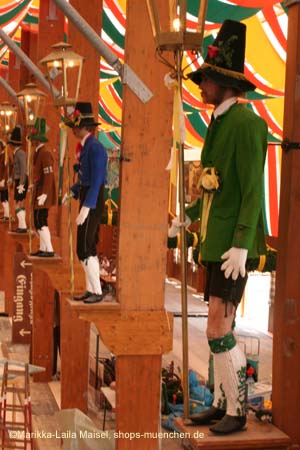 060823wiesnaufbau_mlm079