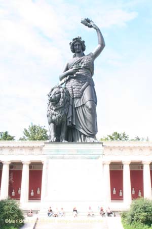 060823wiesnaufbau_mlm085