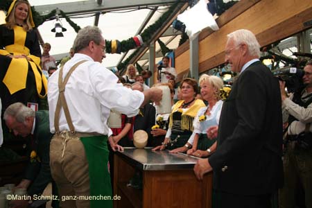 060916wiesn_anstich042