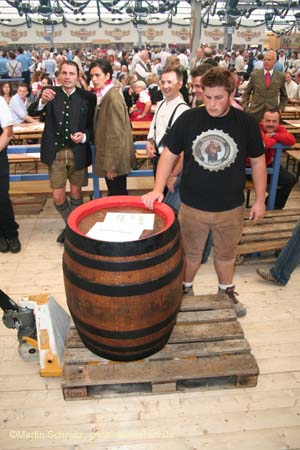 060916wiesn_auftakt088