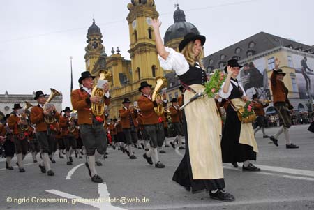 060917ig1_trachtenzug001