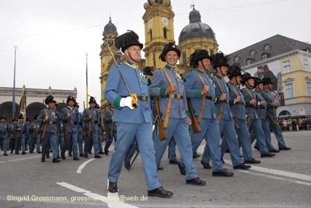 060917ig1_trachtenzug010